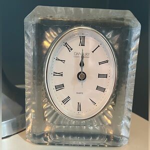 *NEW in original gift box* Danbury Things Remembered lead crystal Clock